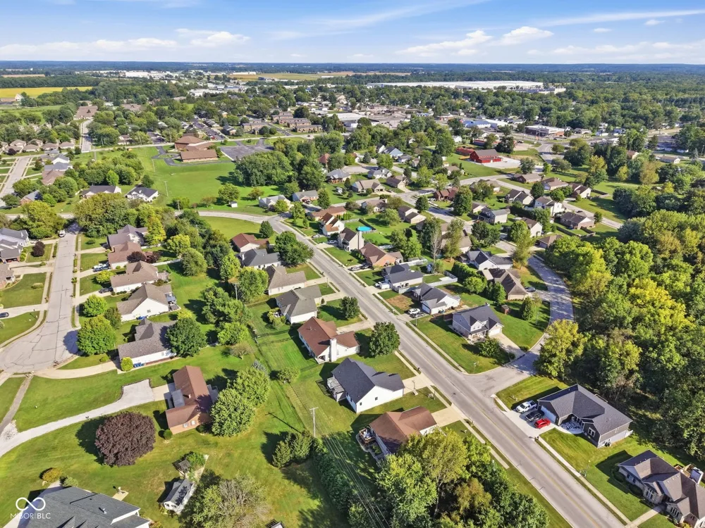 1043 Shadowlawn Avenue Greencastle, IN 46135