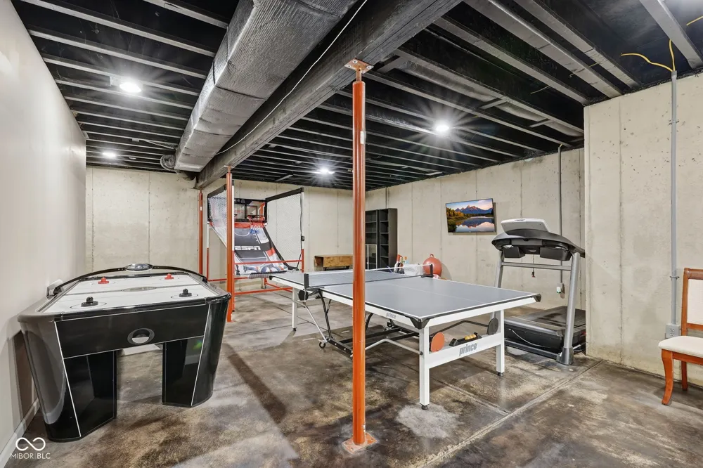 1043 Shadowlawn Avenue Greencastle, IN 46135