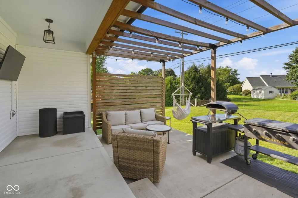 1043 Shadowlawn Avenue Greencastle, IN 46135
