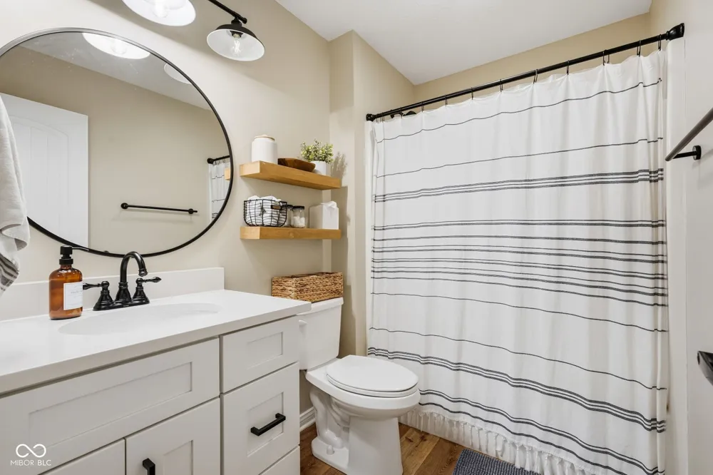 1043 Shadowlawn Avenue Greencastle, IN 46135
