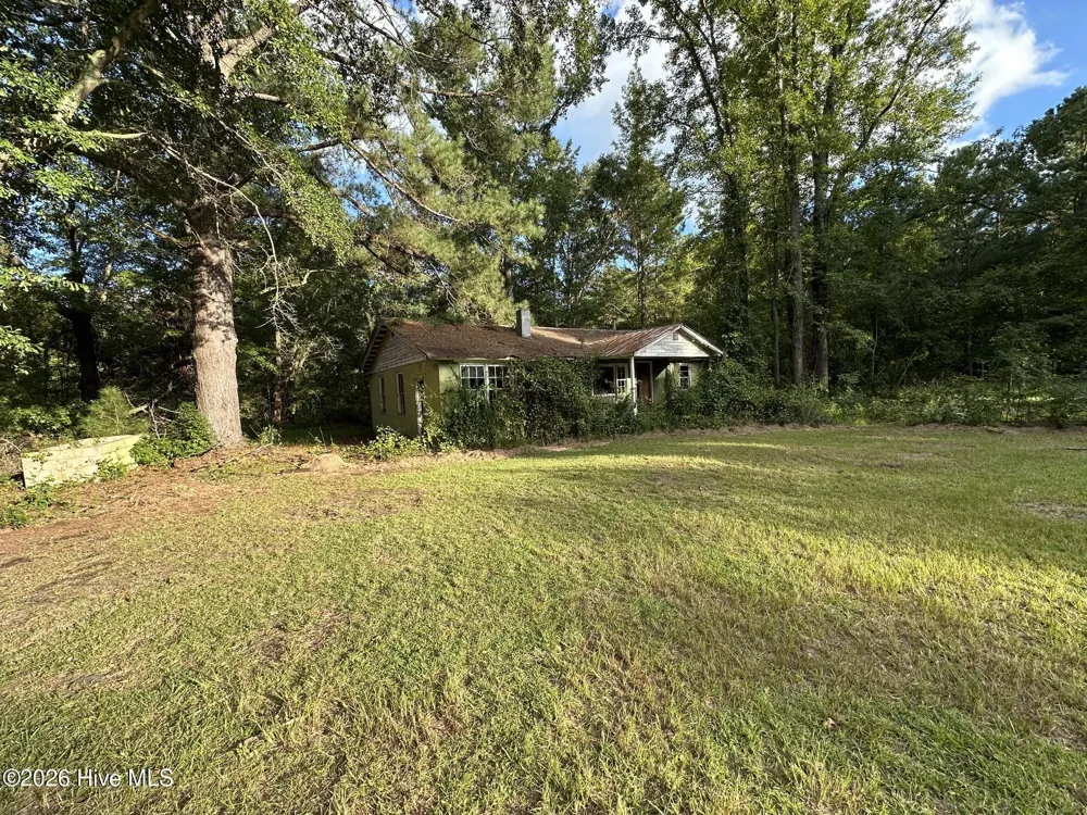 14821 Bayfield Road Laurel Hill, NC 28351