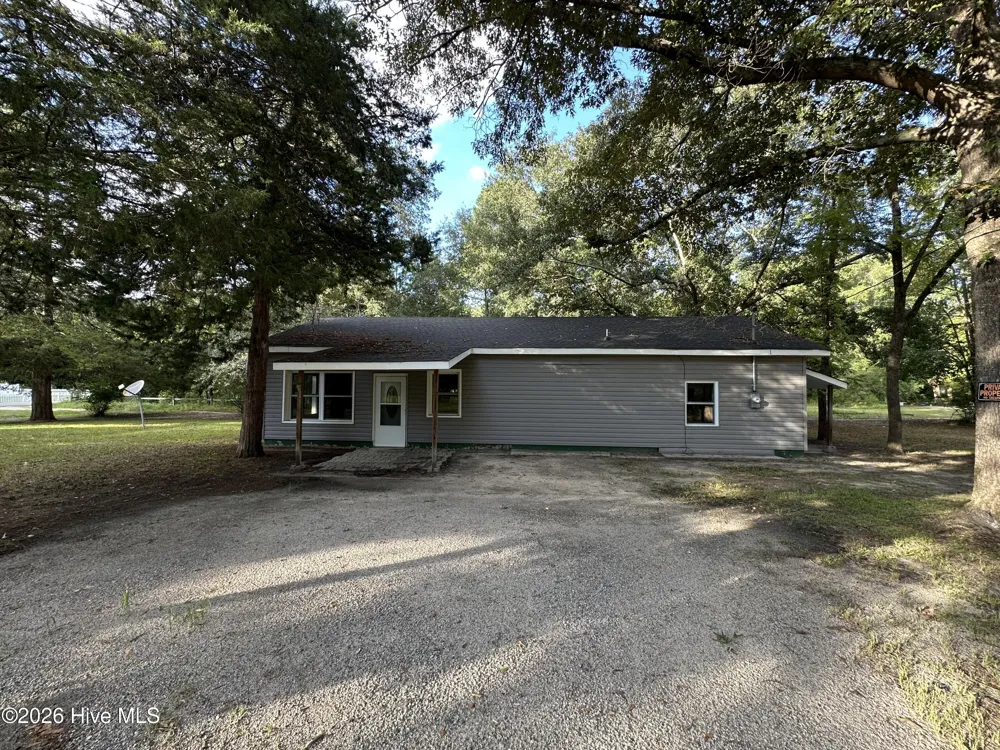 14821 Bayfield Road Laurel Hill, NC 28351