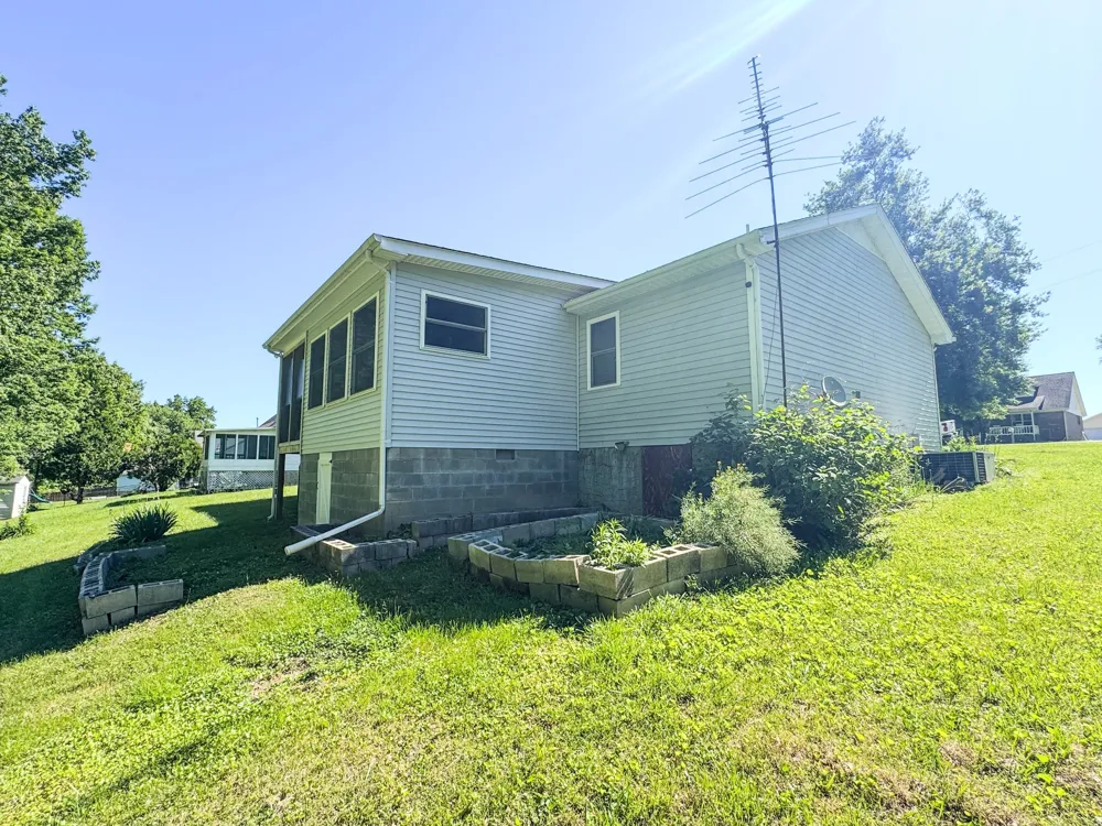 67 Hilco Dr Lafayette, TN 37083