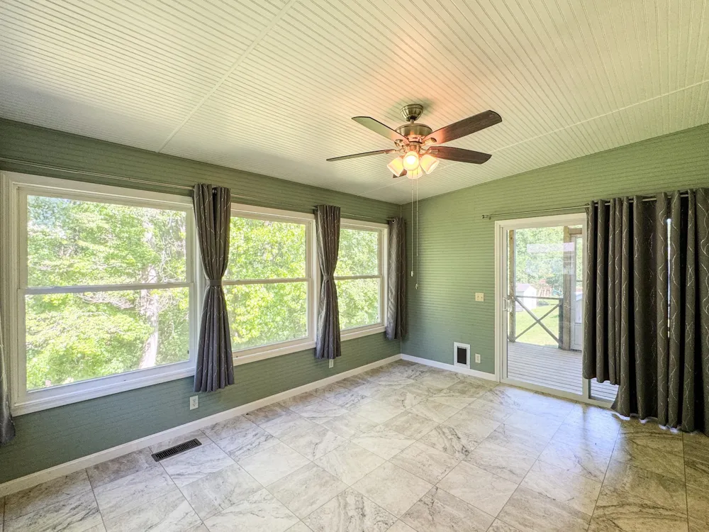 67 Hilco Dr Lafayette, TN 37083