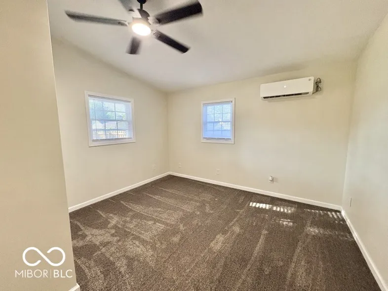 5717 Clover Maple Drive Fairland, IN 46126