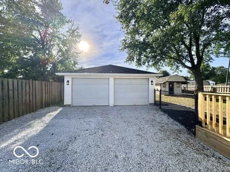5717 Clover Maple Drive Fairland, IN 46126