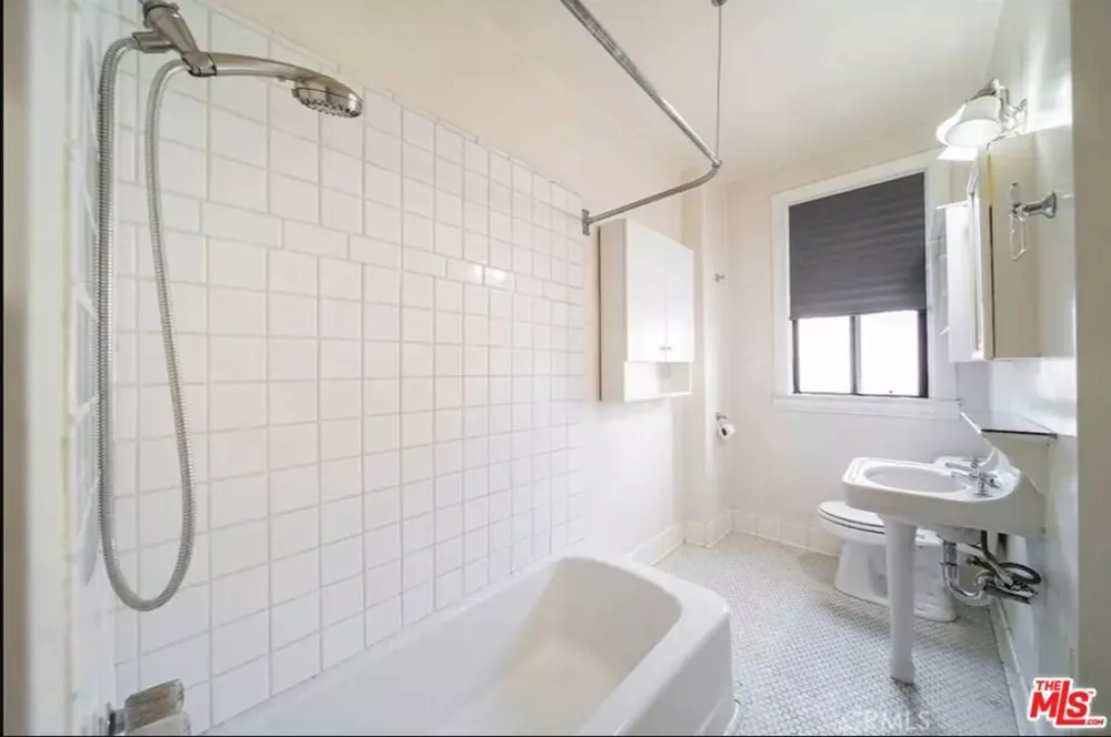 315 W 3rd Street #203 Long Beach, CA 90802