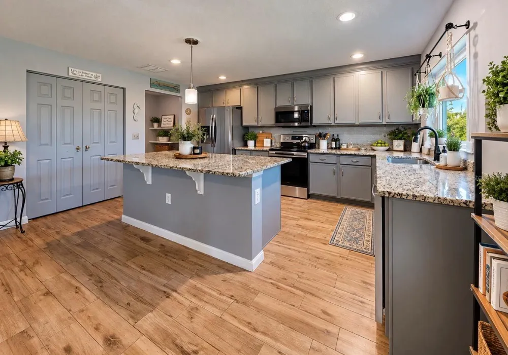 337 STAR SHELL DRIVE Apollo Beach, FL 33572