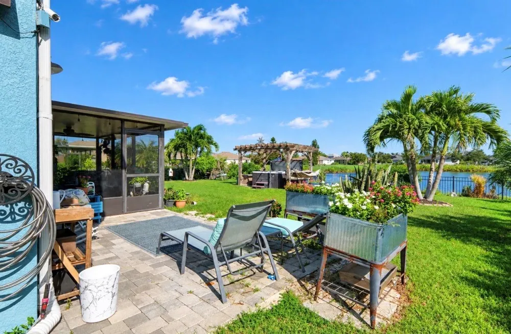 337 STAR SHELL DRIVE Apollo Beach, FL 33572