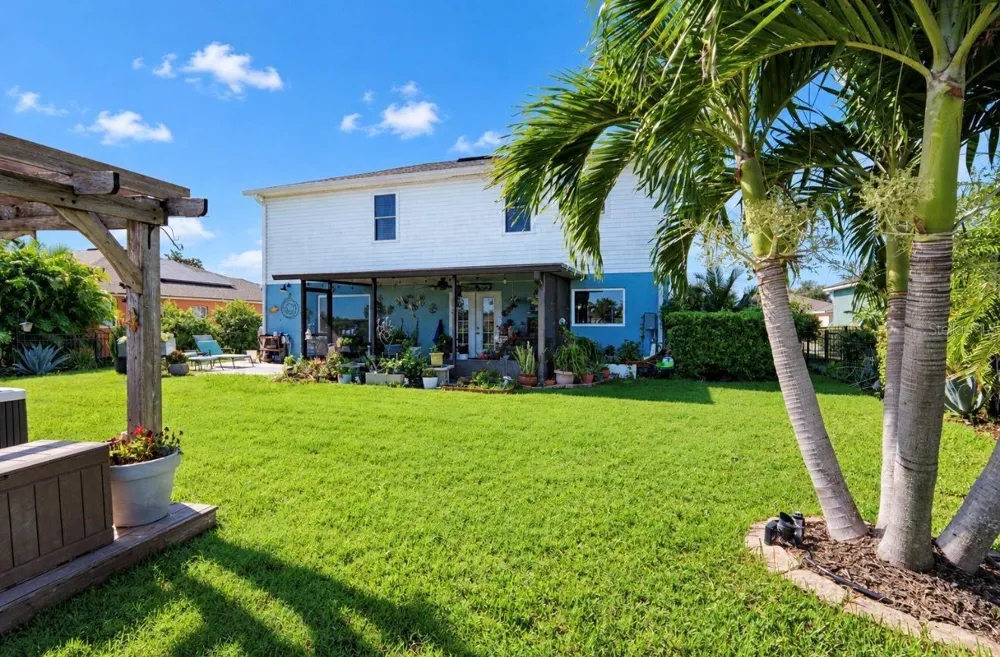 337 STAR SHELL DRIVE Apollo Beach, FL 33572