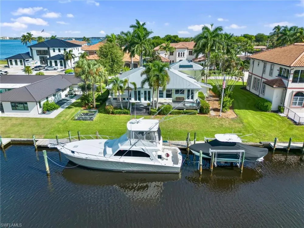 822 Cypress Lake Circle Fort Myers, FL 33919