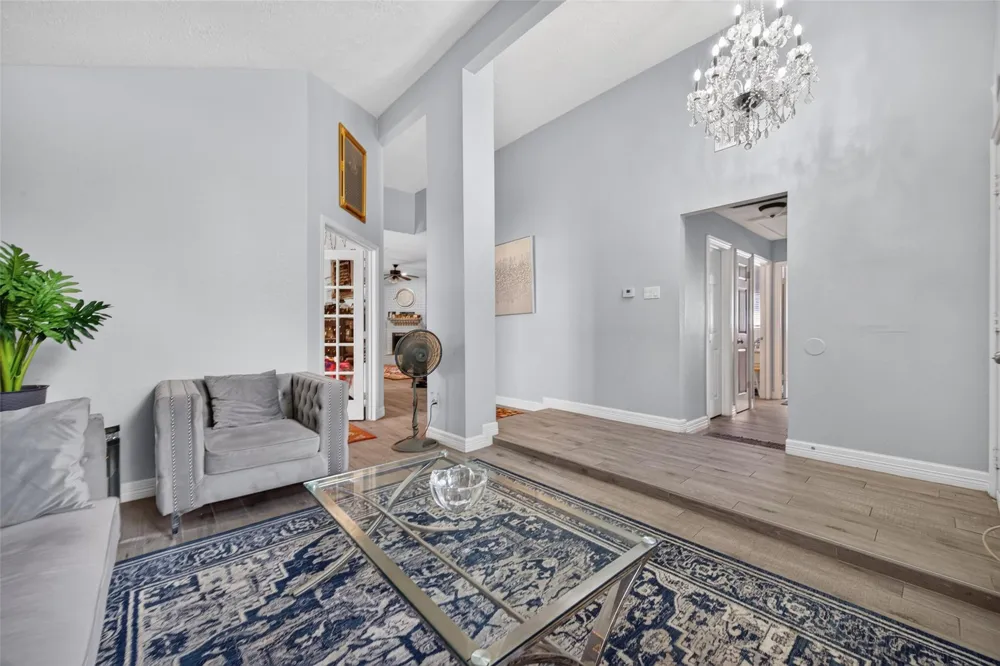 11719 Acadian Drive Houston, TX 77099