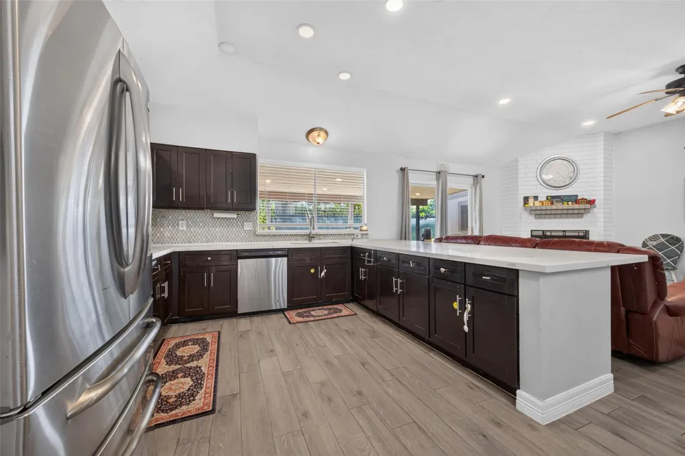11719 Acadian Drive Houston, TX 77099