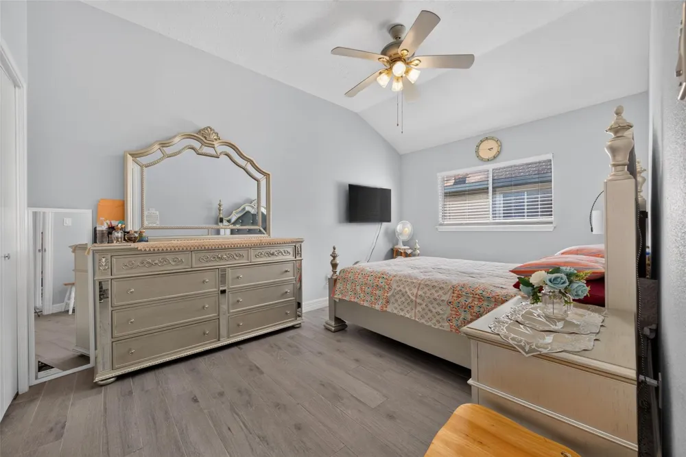 11719 Acadian Drive Houston, TX 77099