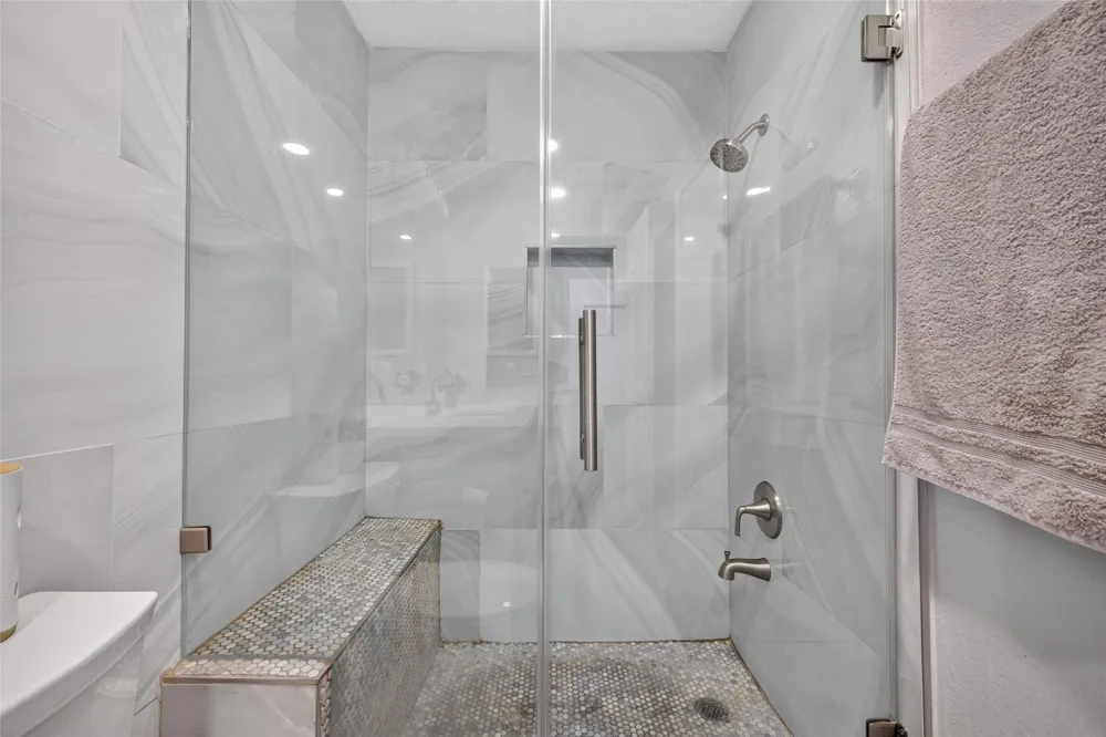11719 Acadian Drive Houston, TX 77099