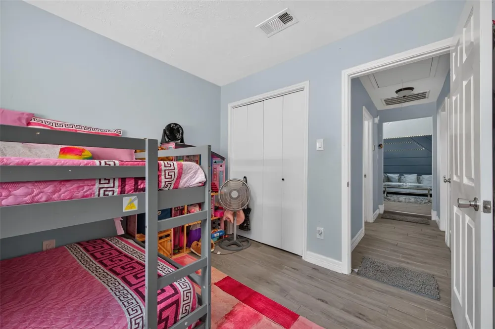 11719 Acadian Drive Houston, TX 77099