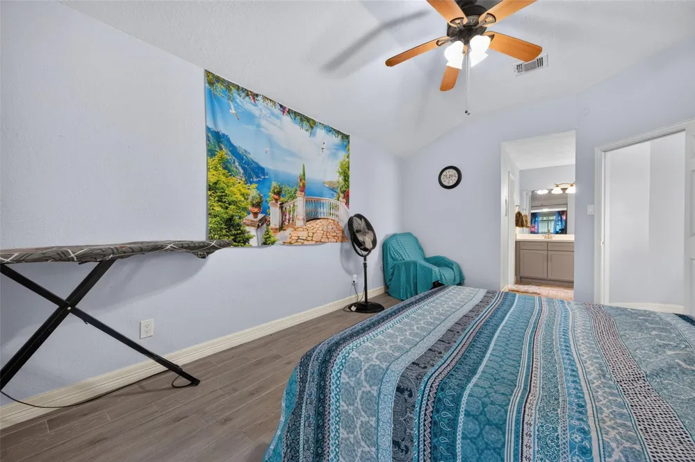 11719 Acadian Drive Houston, TX 77099