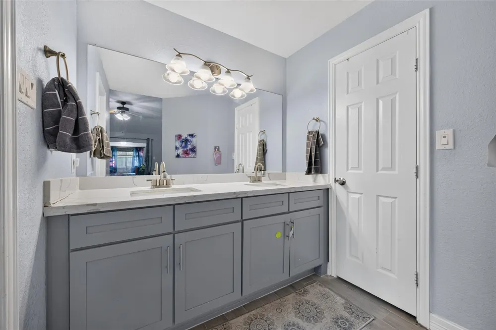 11719 Acadian Drive Houston, TX 77099