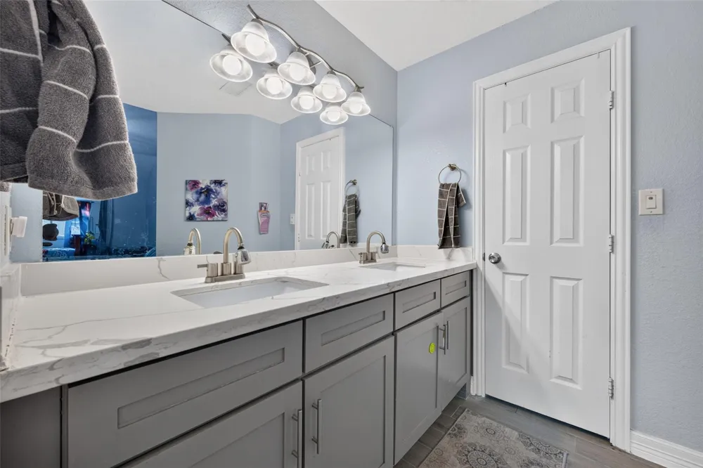11719 Acadian Drive Houston, TX 77099
