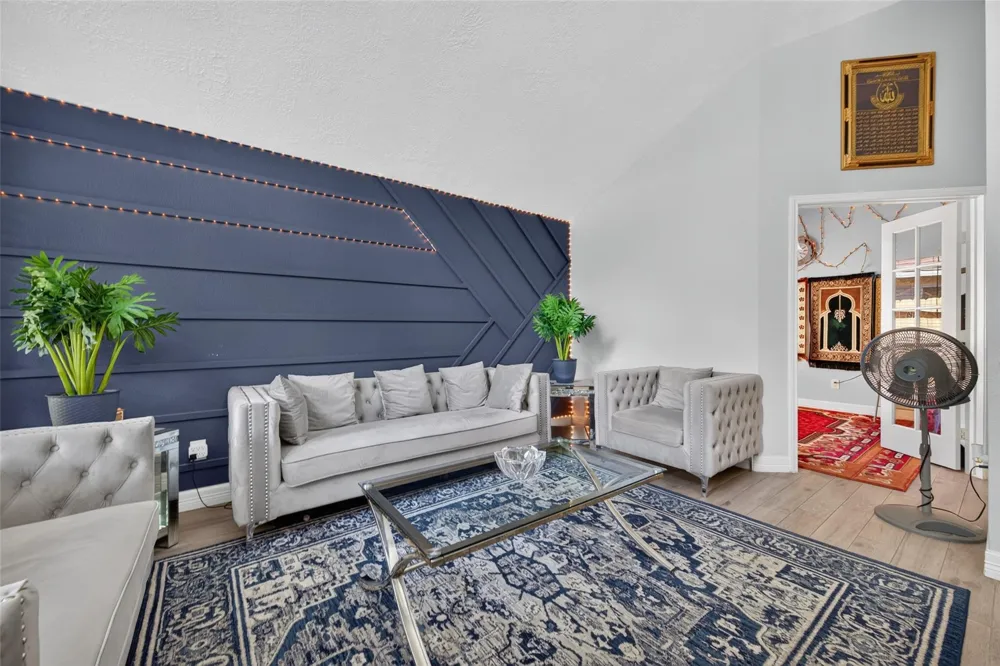 11719 Acadian Drive Houston, TX 77099