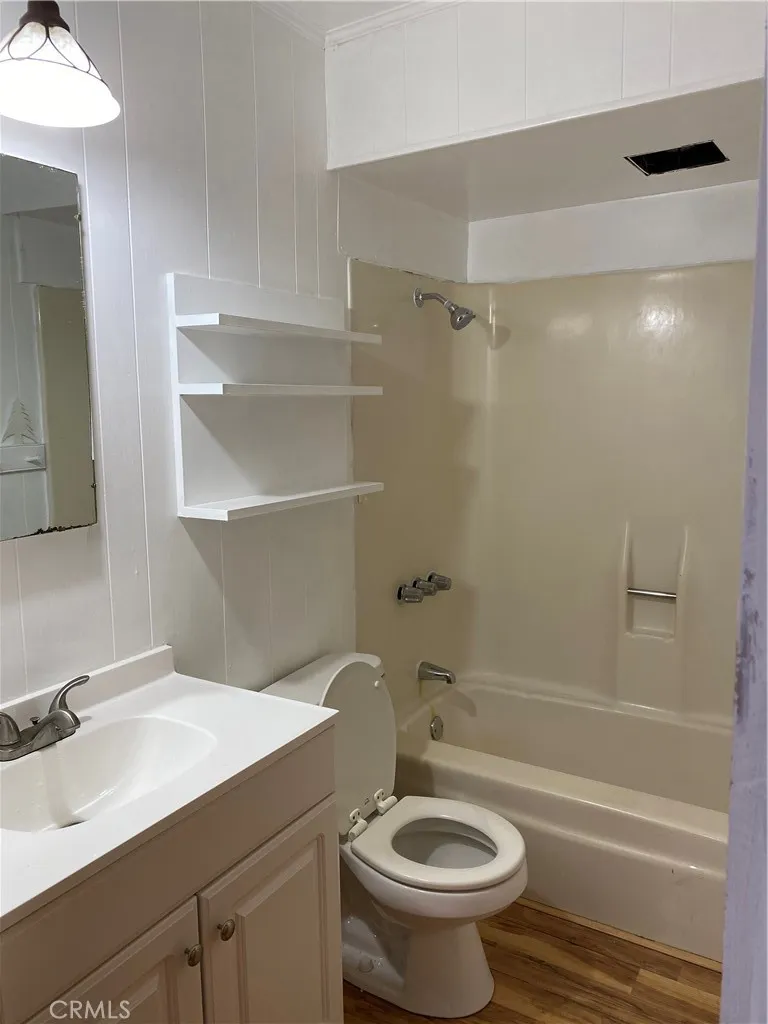 23719 Bowl Road Crestline, CA 92325