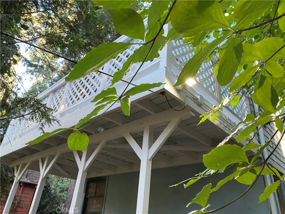 23719 Bowl Road Crestline, CA 92325