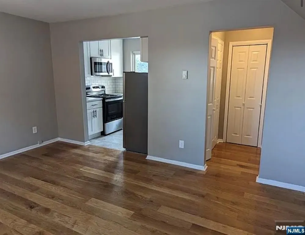 257 Essex Street 8 Hackensack, NJ 07601