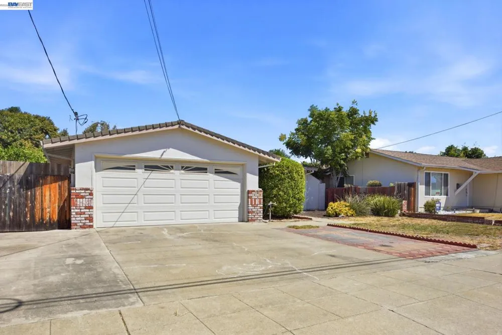 33438 University Dr Union City, CA 94587