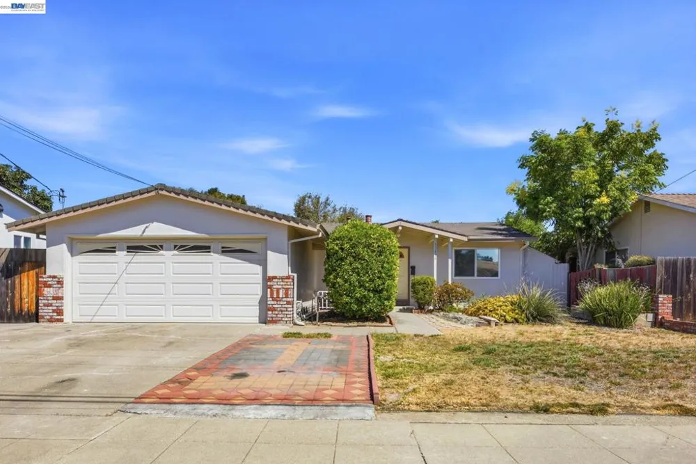 33438 University Dr Union City, CA 94587