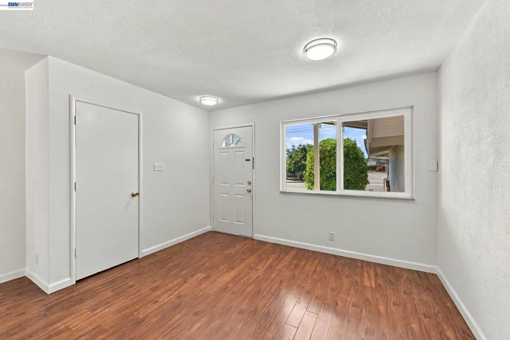 33438 University Dr Union City, CA 94587