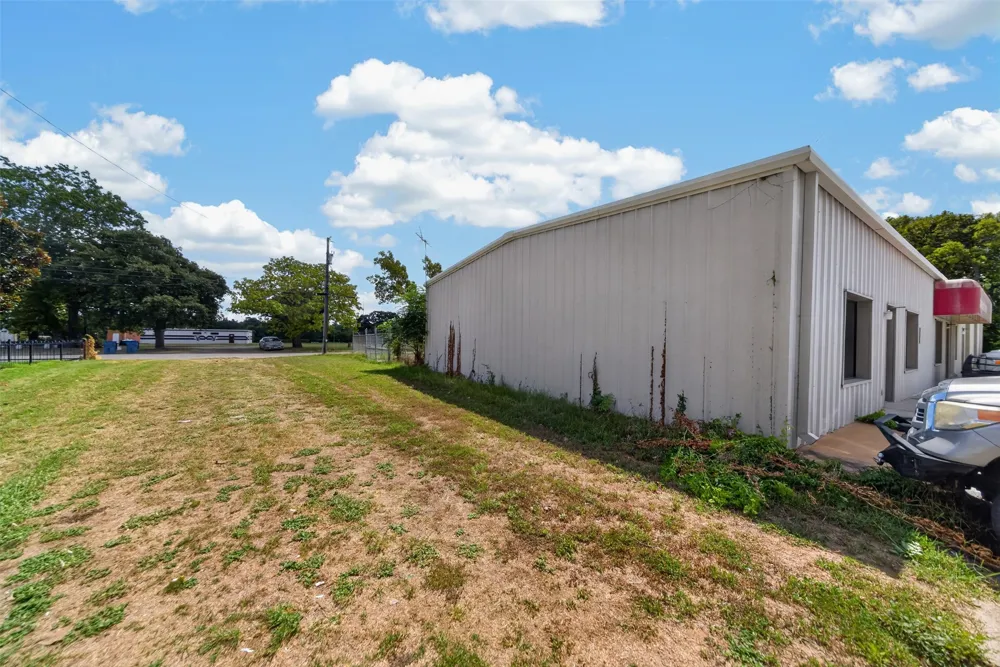 908 Palestine Street Athens, TX 75751