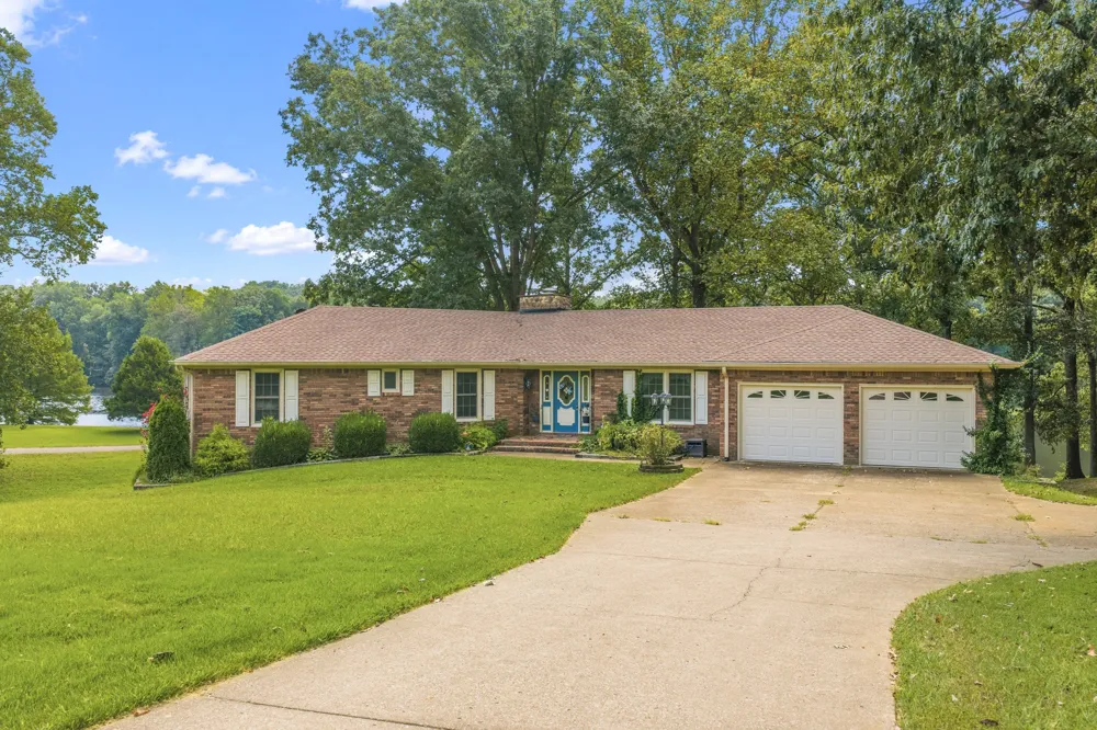 663 Asbury Rd Camden, TN 38320