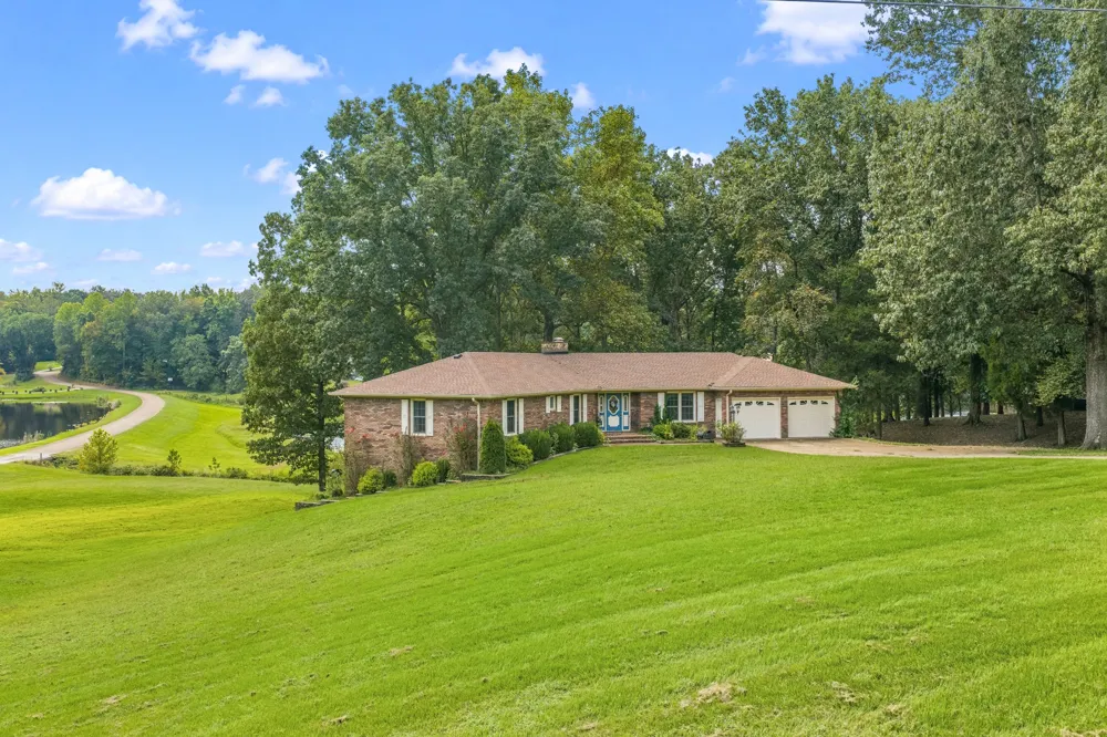 663 Asbury Rd Camden, TN 38320