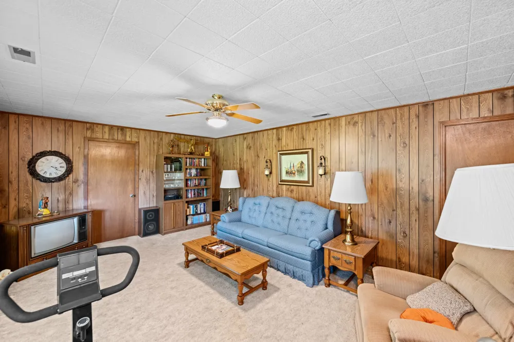 663 Asbury Rd Camden, TN 38320
