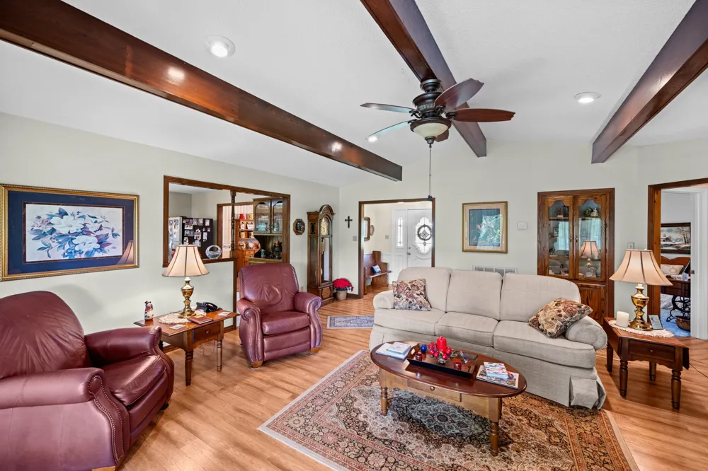 663 Asbury Rd Camden, TN 38320