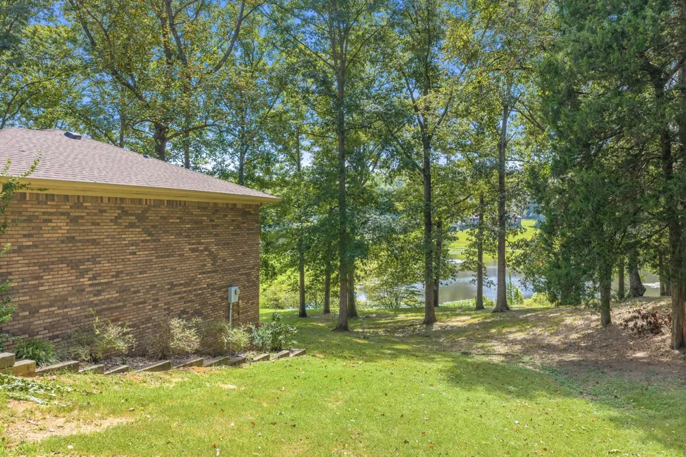 663 Asbury Rd Camden, TN 38320