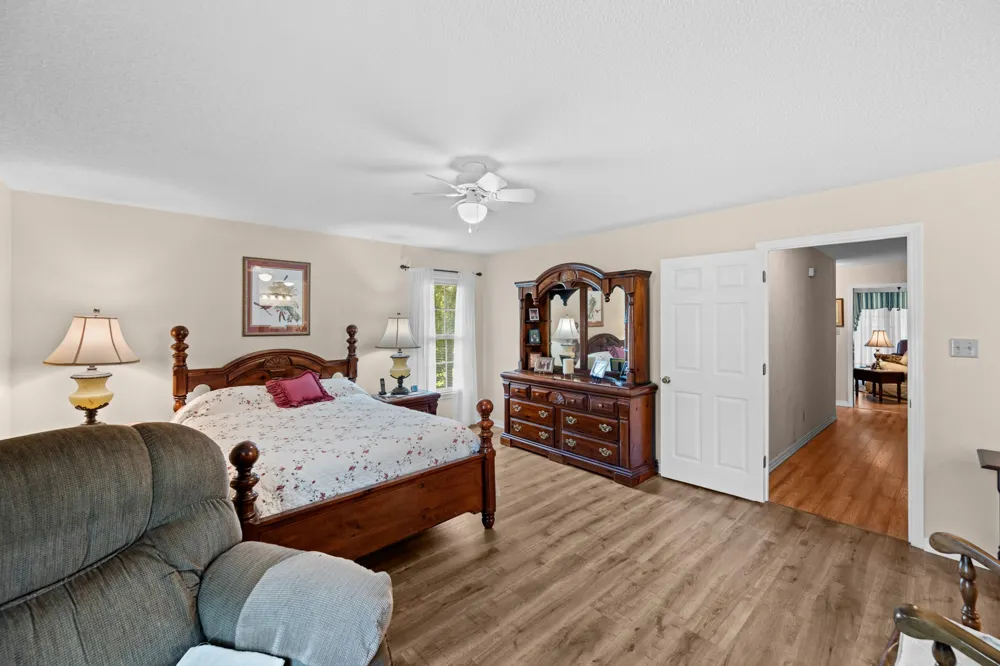 663 Asbury Rd Camden, TN 38320