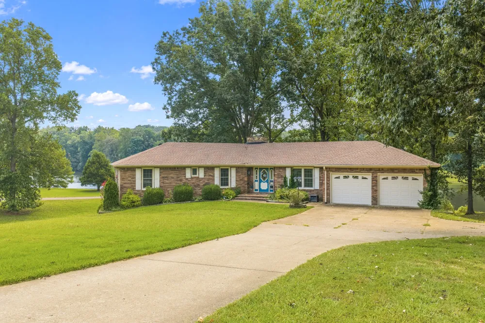 663 Asbury Rd Camden, TN 38320