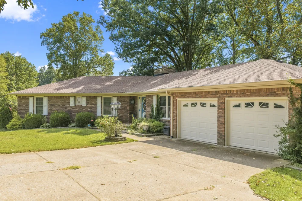 663 Asbury Rd Camden, TN 38320