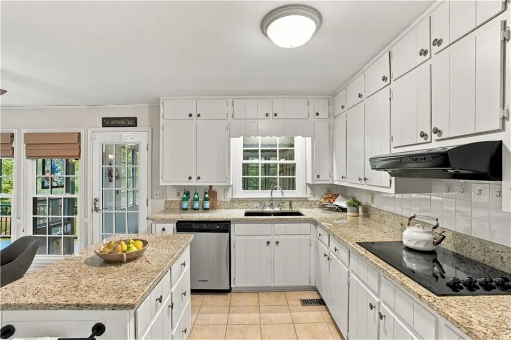 4086 Howell Ferry Road Duluth, GA 30096