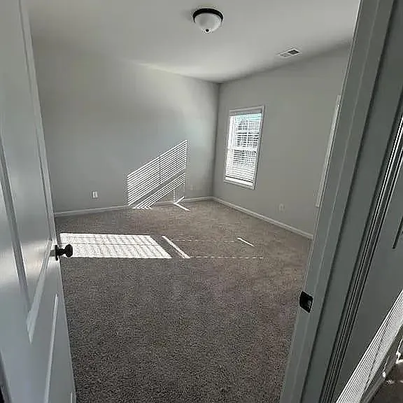 129 Lauren Street Adairsville, GA 30103