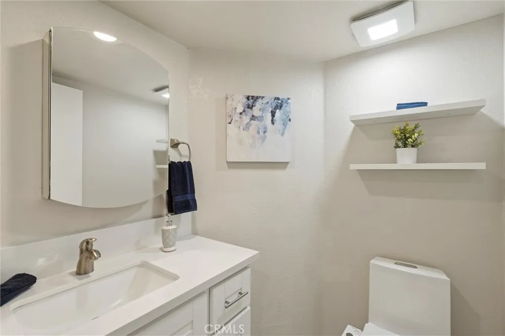1751 E 68th #12 Long Beach, CA 90805