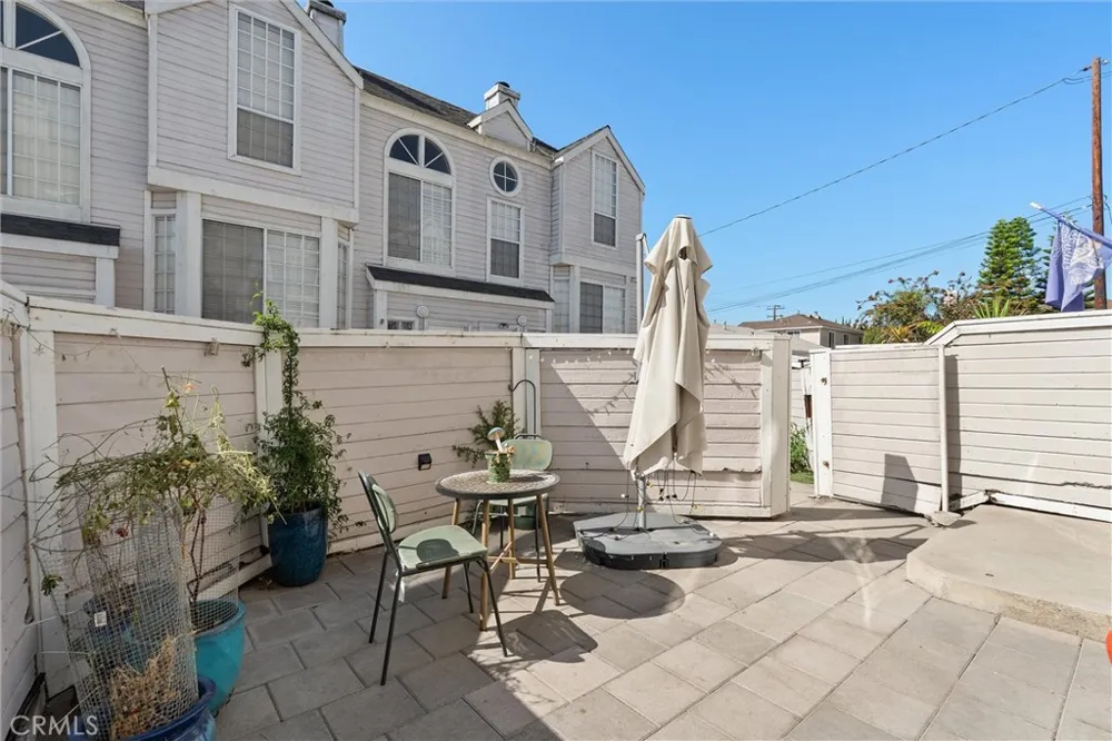 1751 E 68th #12 Long Beach, CA 90805