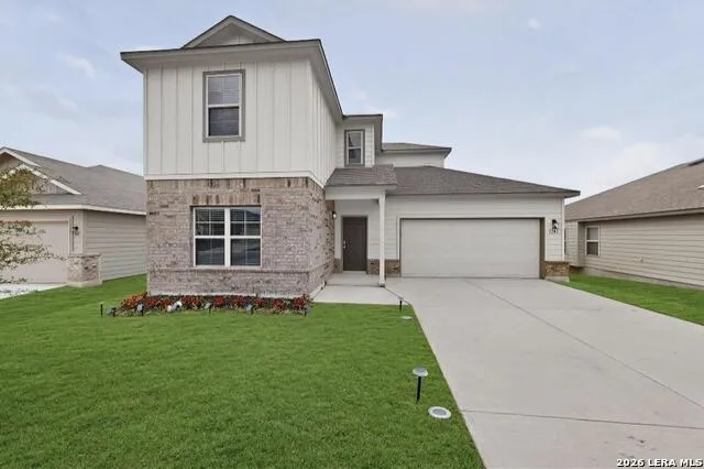 1141 AMBER LK Seguin, TX 78155