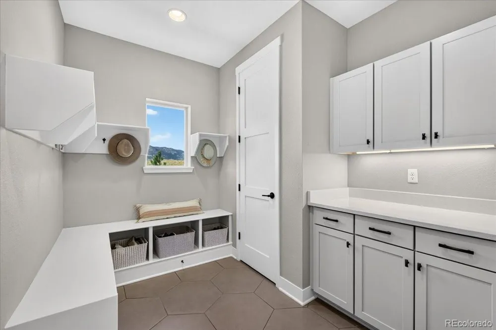 18361 W 95th Place Arvada, CO 80007