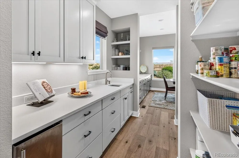 18361 W 95th Place Arvada, CO 80007
