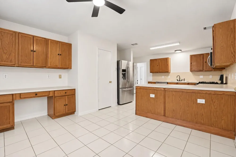 2914 Glen Cullen Lane Pearland, TX 77584