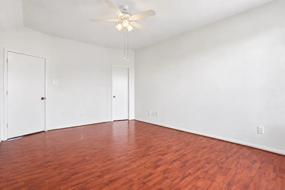 2914 Glen Cullen Lane Pearland, TX 77584