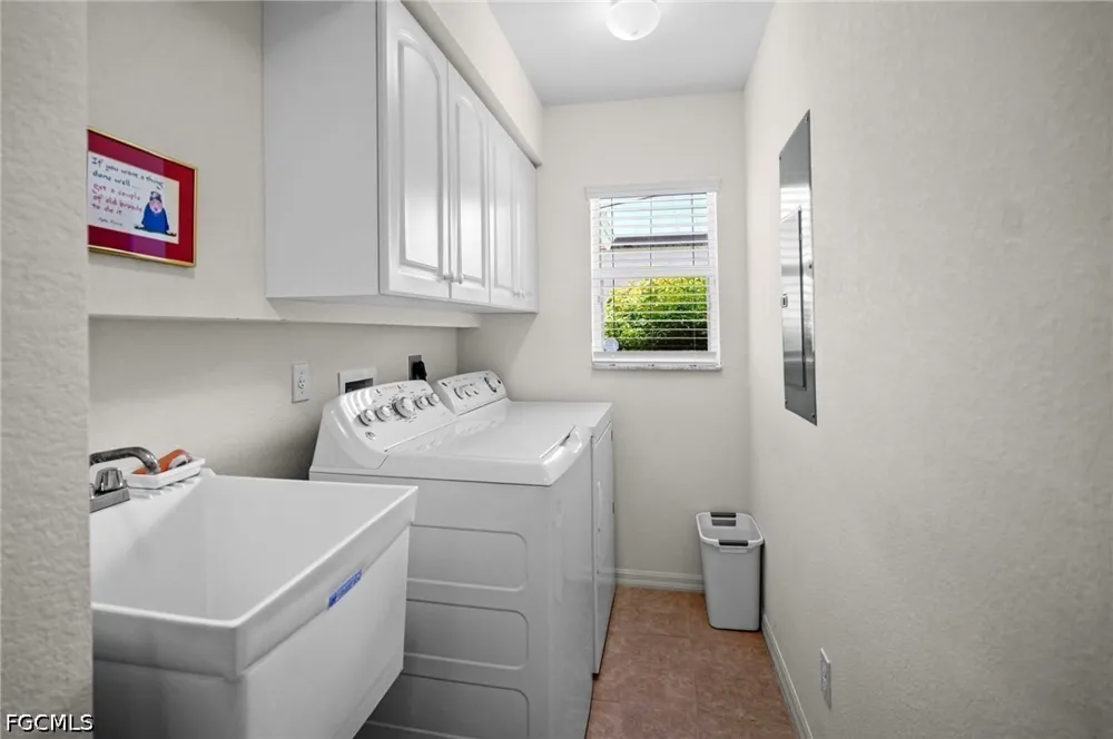 SW 17th Place Cape Coral, FL 33914