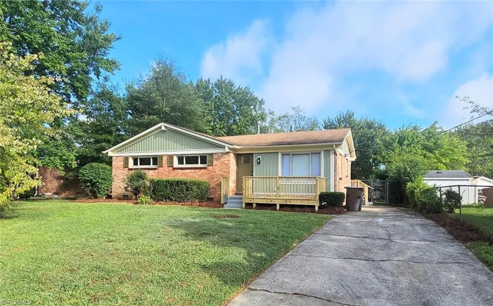 2509 Larkspur Drive Greensboro, NC 27405